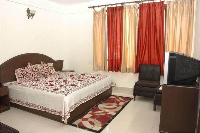 Hotel Surya Kiran Mussoorie Quarto foto
